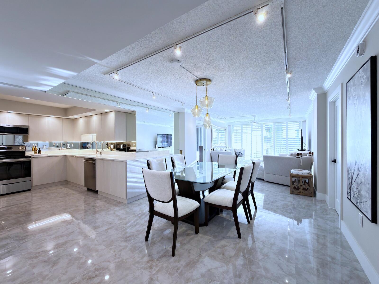 BARCLAY CONDO - Residential Lease