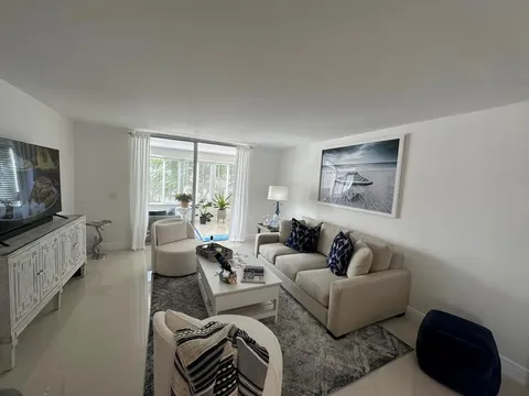 14773 Cumberland Drive Unit 3010, Delray Beach, FL MLS: R10966053