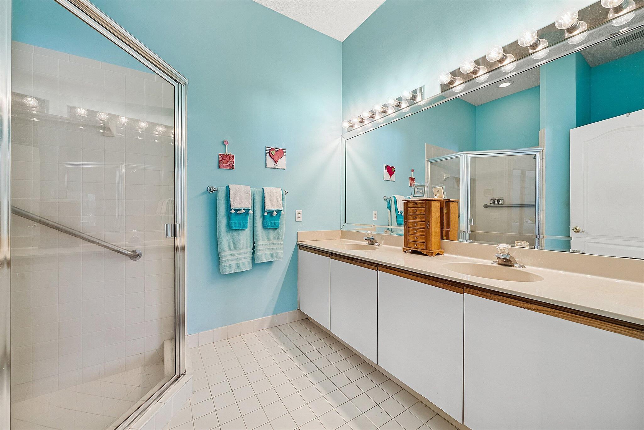 BOCA GARDENS 4 - Residential