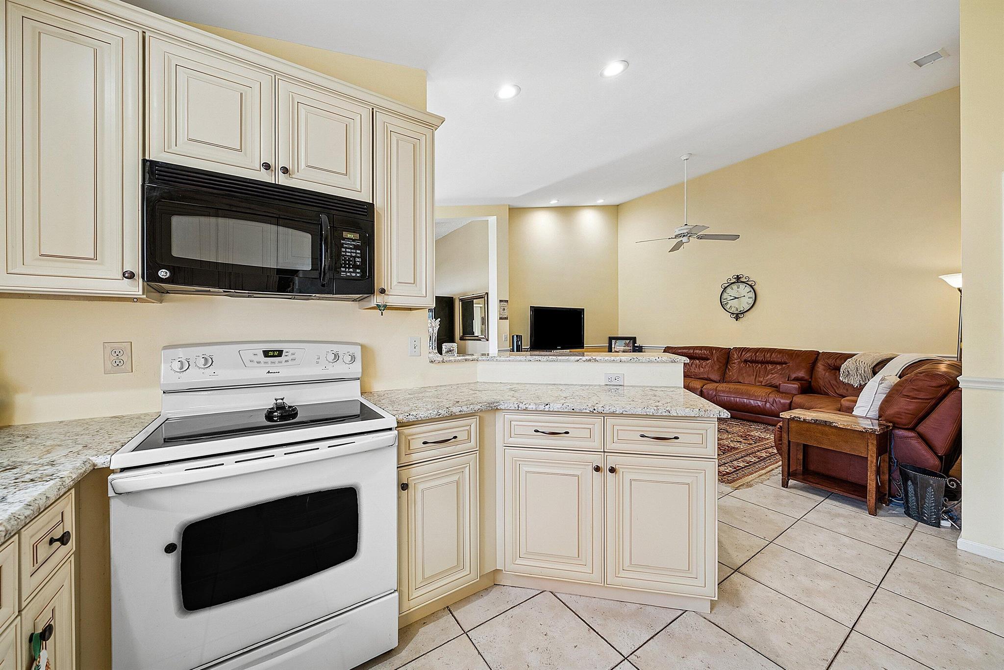 BOCA GARDENS 4 - Residential