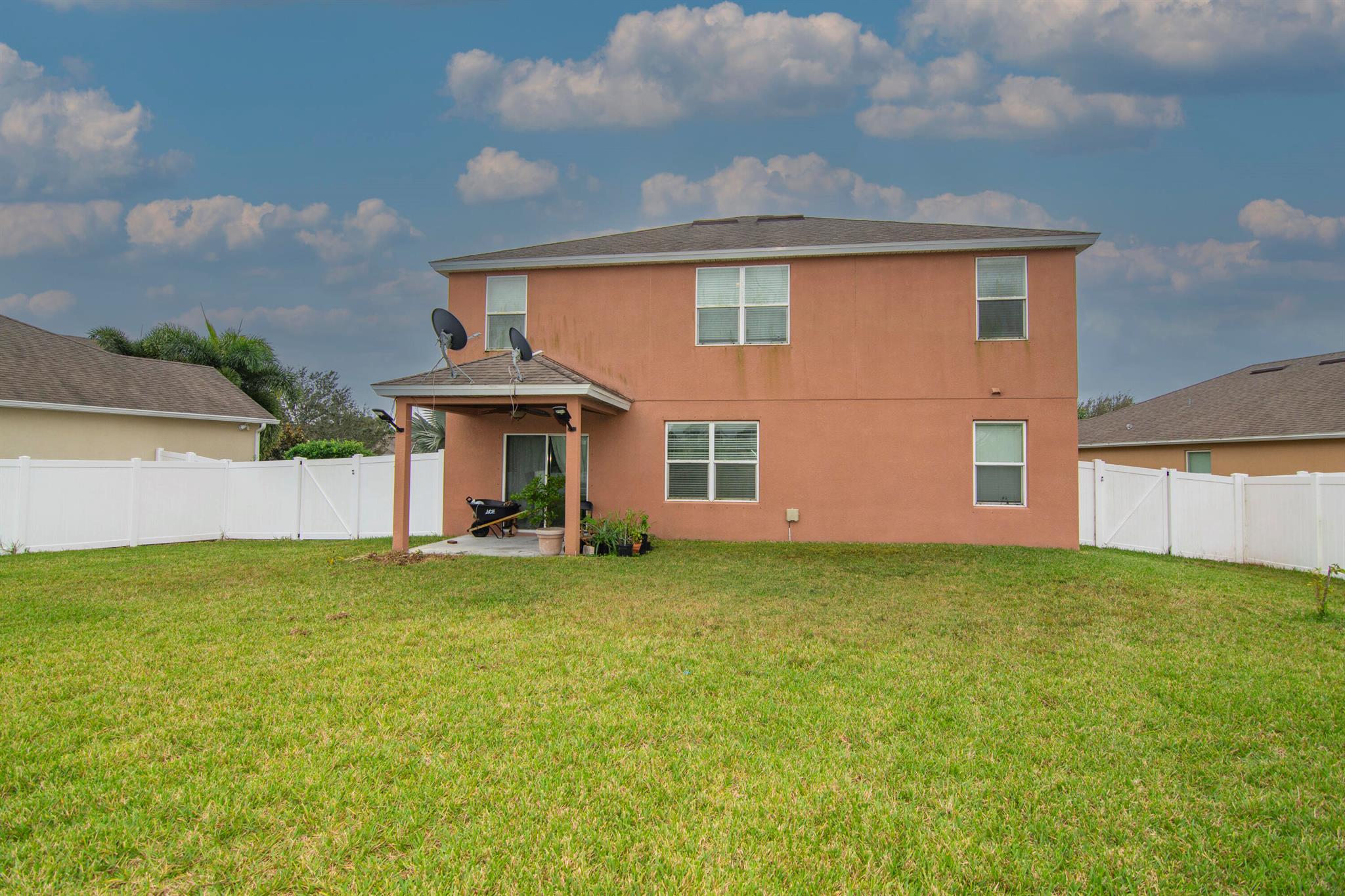 LEXINGTON PLACE SUBDIVISI - Residential