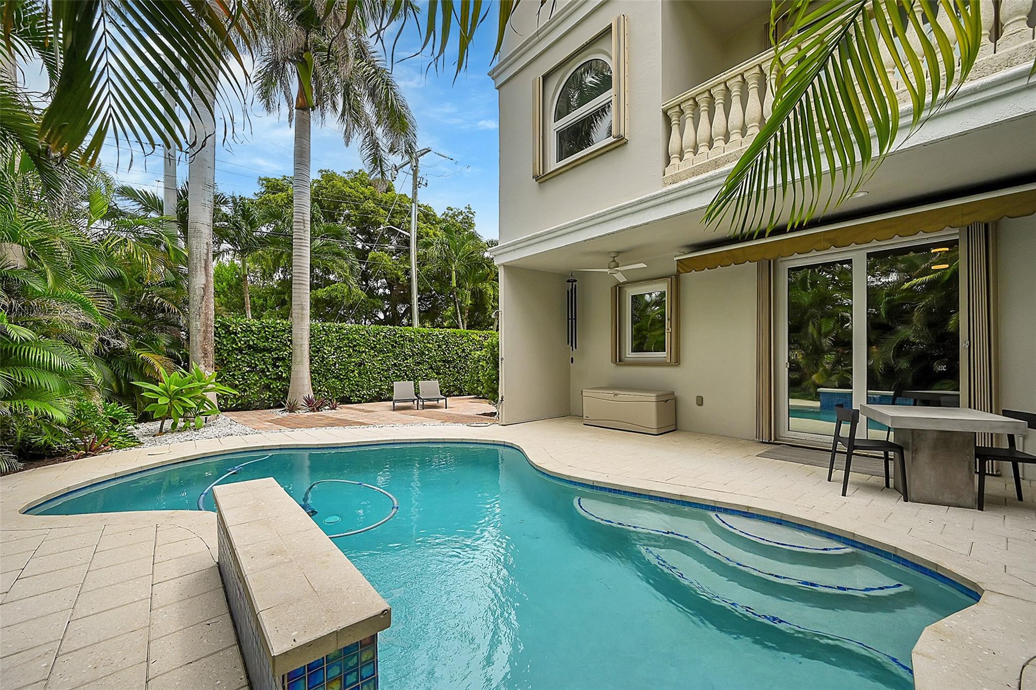 1778 Bay Dr 1778