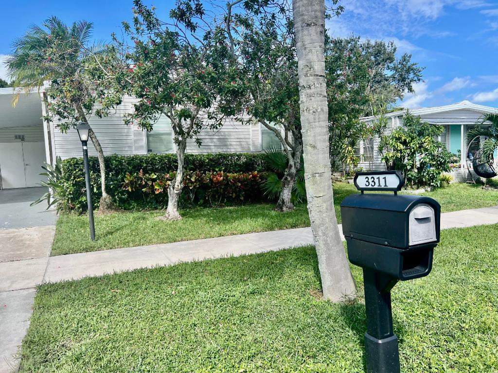 TALLOWWOOD ISLE - Residential