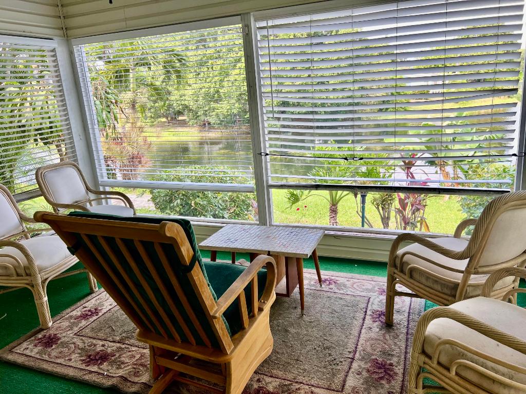 TALLOWWOOD ISLE - Residential