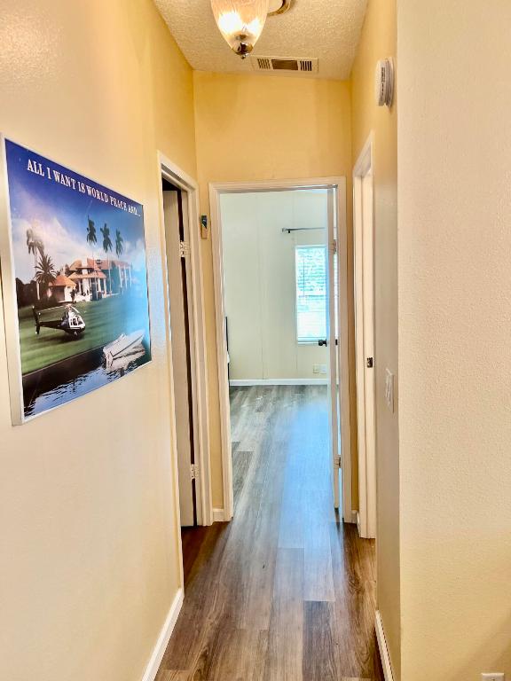 TALLOWWOOD ISLE - Residential