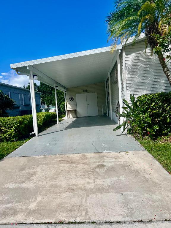 TALLOWWOOD ISLE - Residential