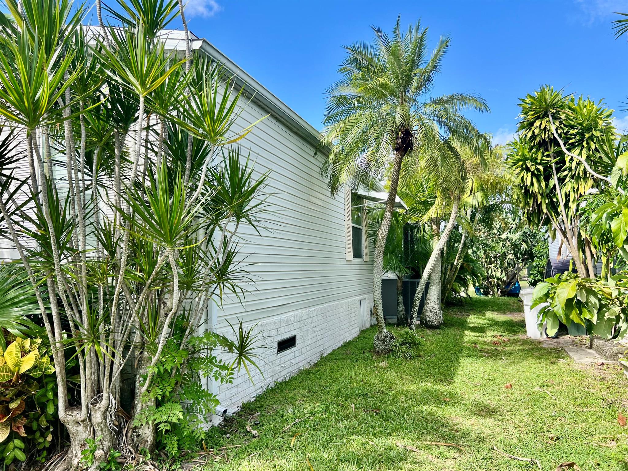 TALLOWWOOD ISLE - Residential