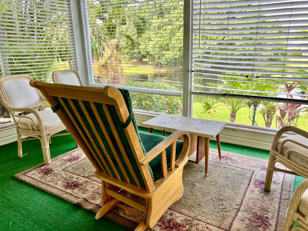 TALLOWWOOD ISLE - Residential