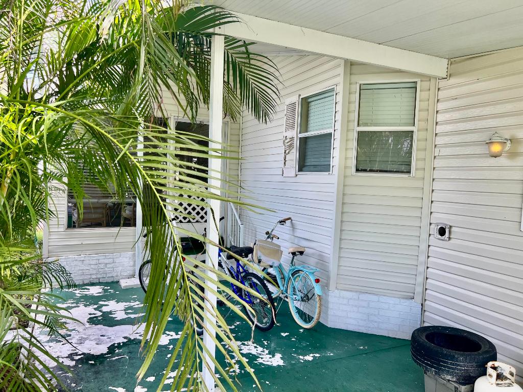 TALLOWWOOD ISLE - Residential