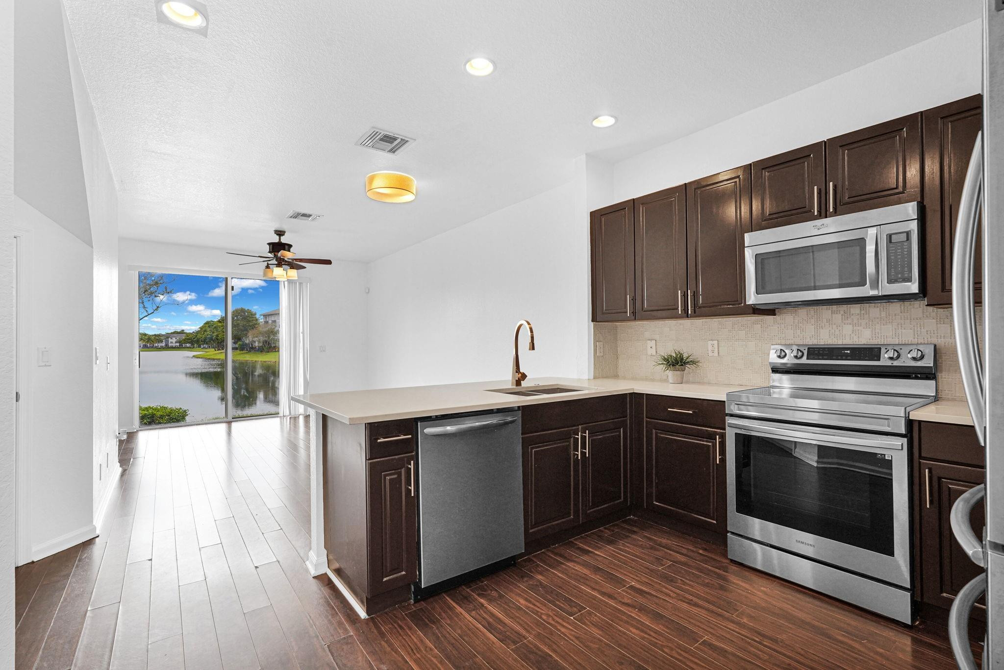 CASSA AT GEORGETOWN - Residential Lease