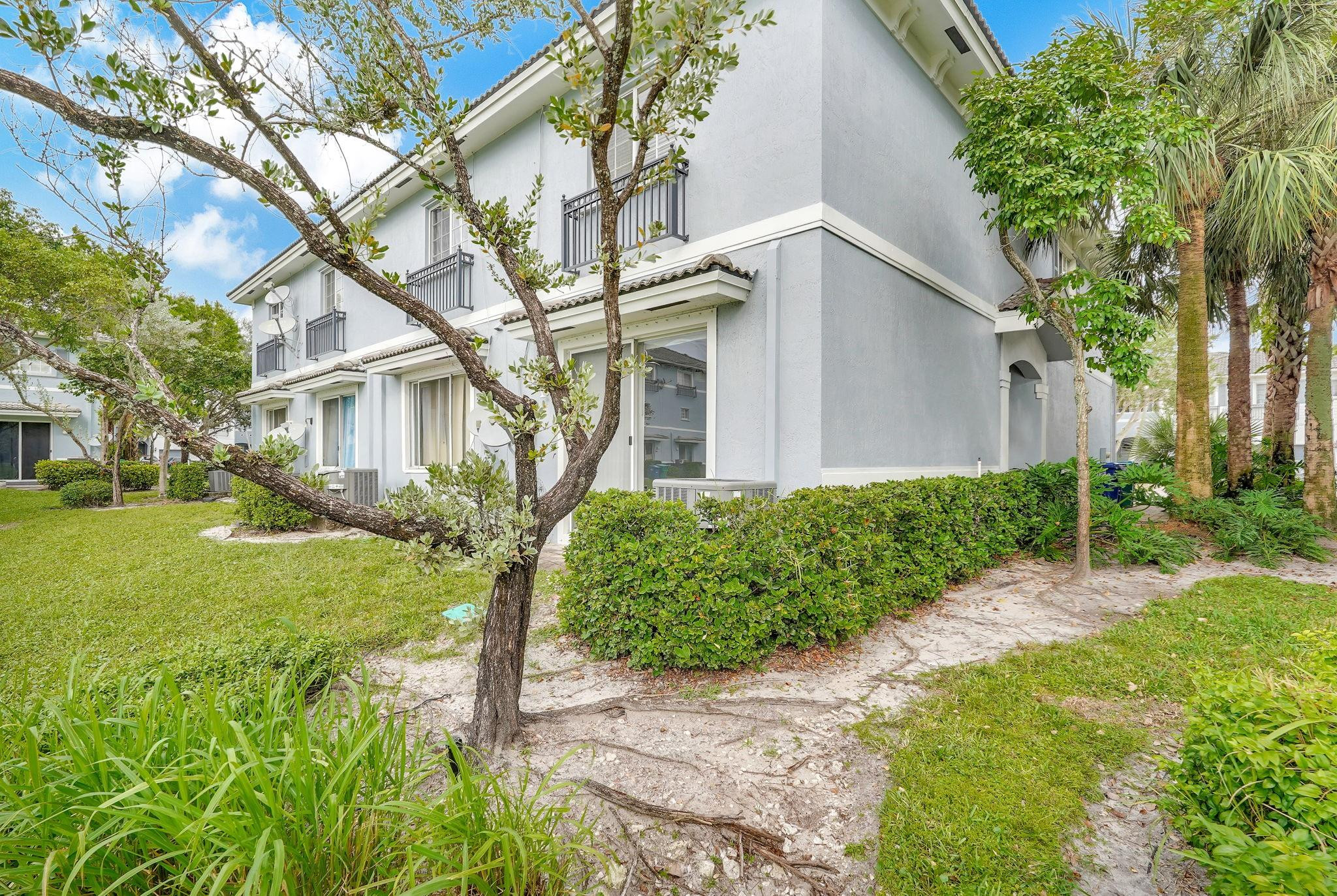 CASSA AT GEORGETOWN - Residential Lease