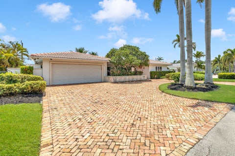 Tiny photo for 4220 NE 26th Avenue, Lighthouse Point, FL 33064 (MLS # B26043398)