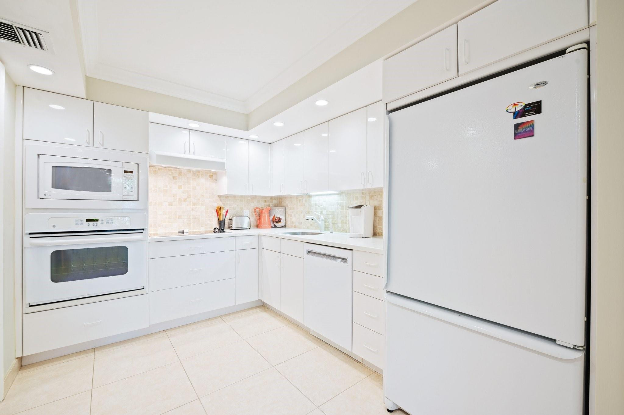 NO 71 PALM-AIRE COUNTRY CLUB - Residential
