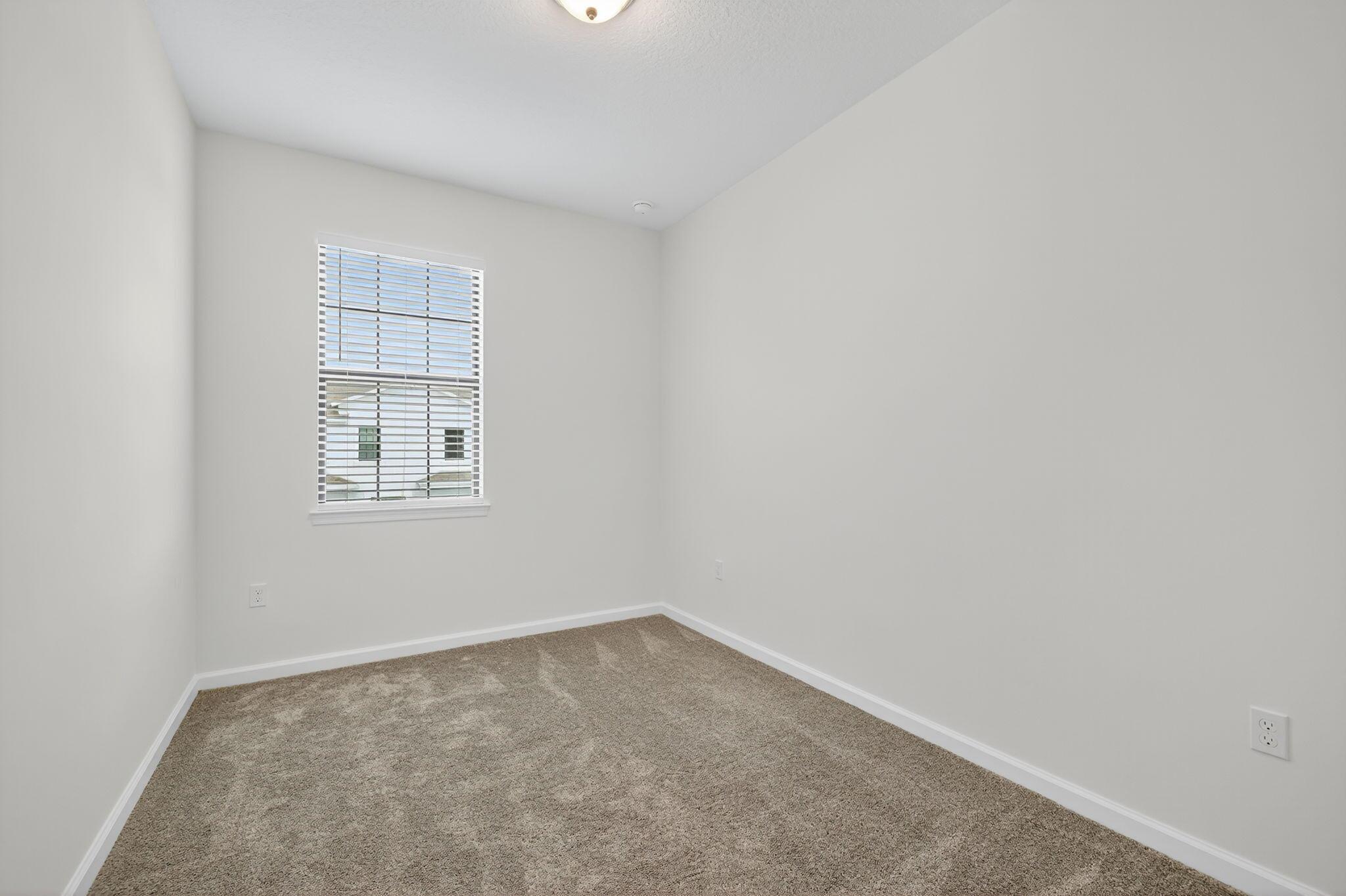 95 RIVERSIDE PUD PHASE IV - Residential Lease