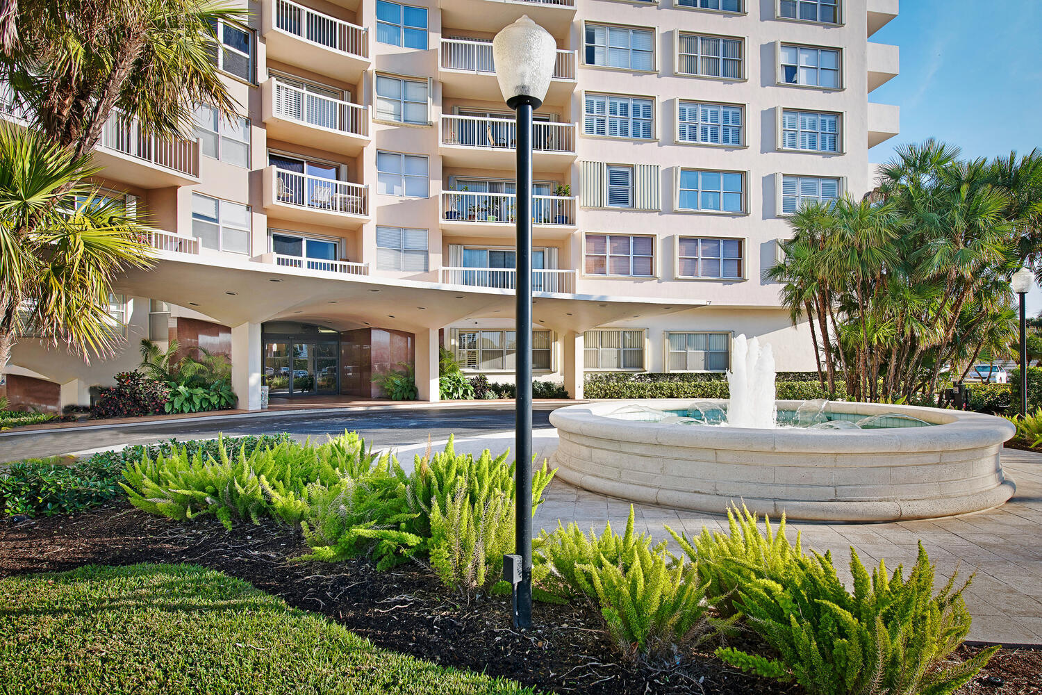 PORTOFINO CONDO PT OF LTS 15 AND 16,JARVIS PAR - Residential Lease