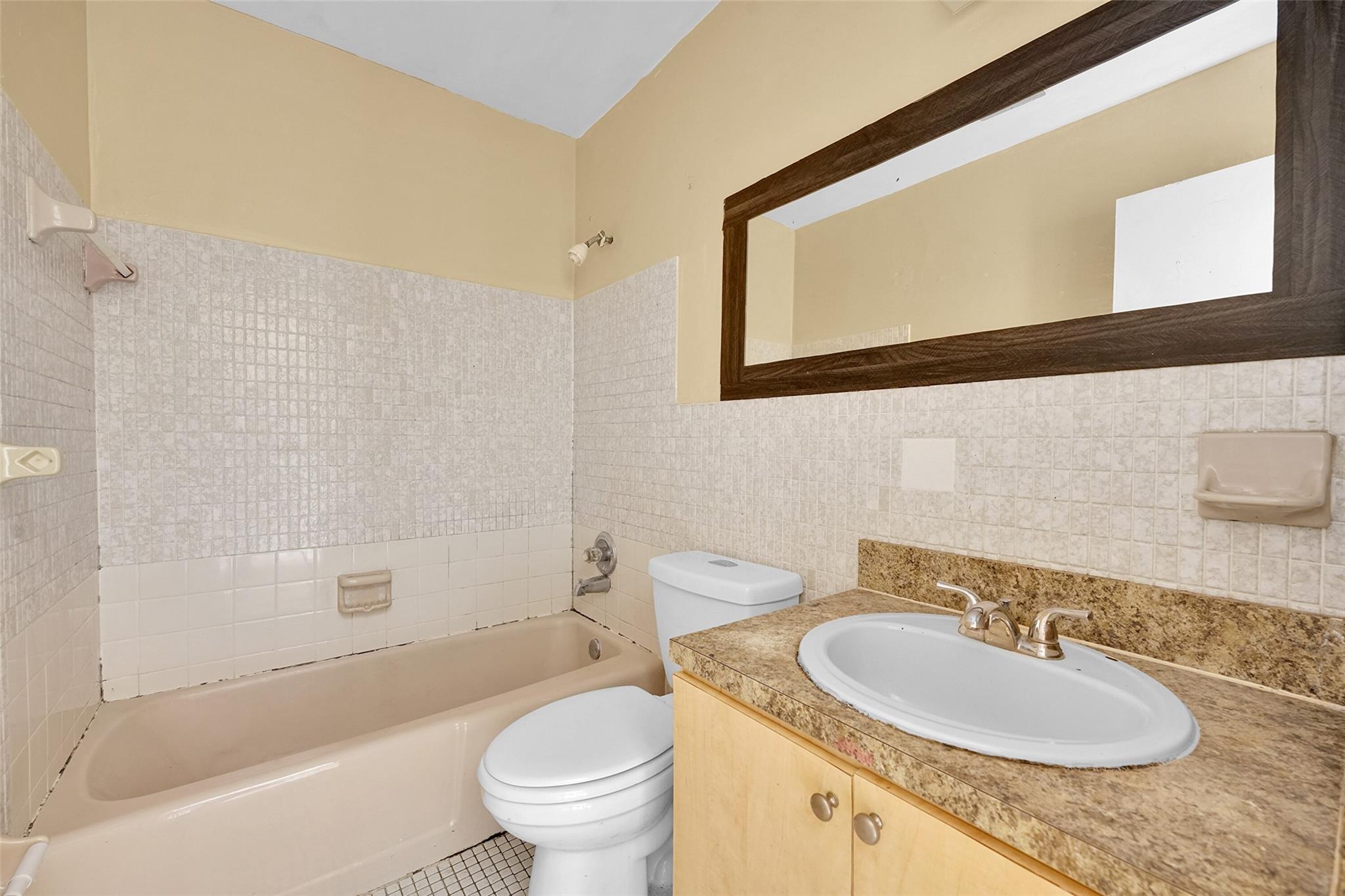 Oriole Estates Sec 8 65-9 - Residential Lease