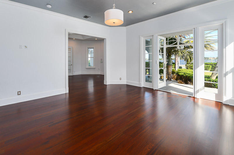 ELLAMAR - Residential