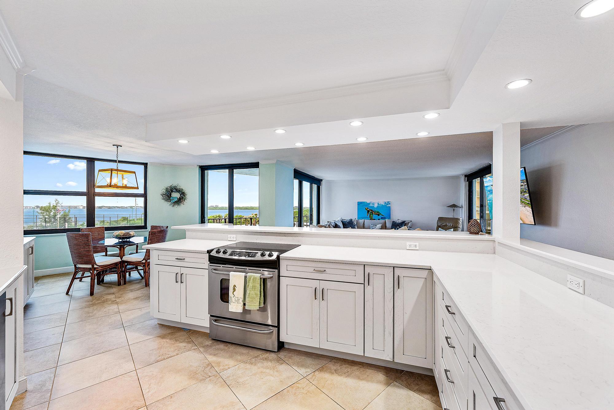 5420 N Ocean Drive 305