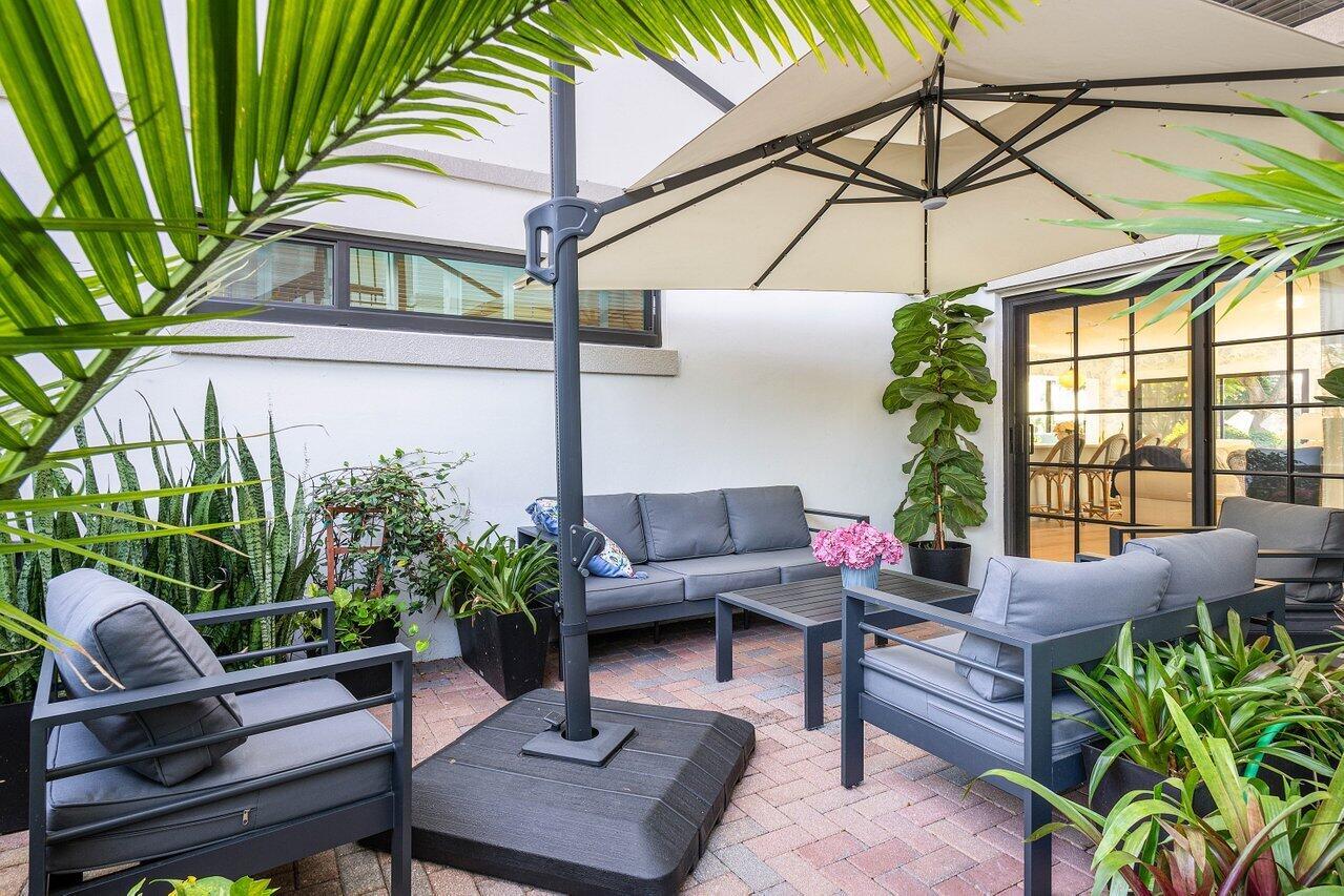 10111 Quail Covey Road Hibiscus N