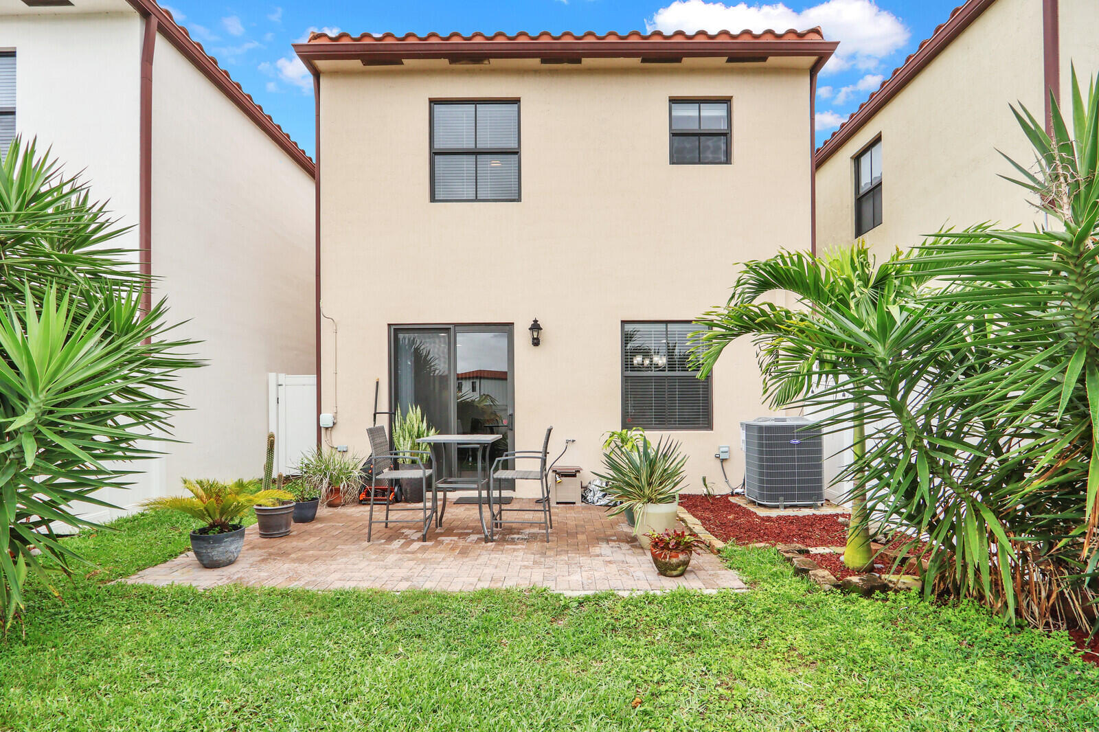 MEDITERRANEA - Residential