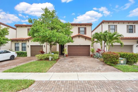 HOME MAX REALTY INTERNATIONAL LUXURY REAL ESTATE BLOG 3010 King Palm Way Riviera Beach FL 33410