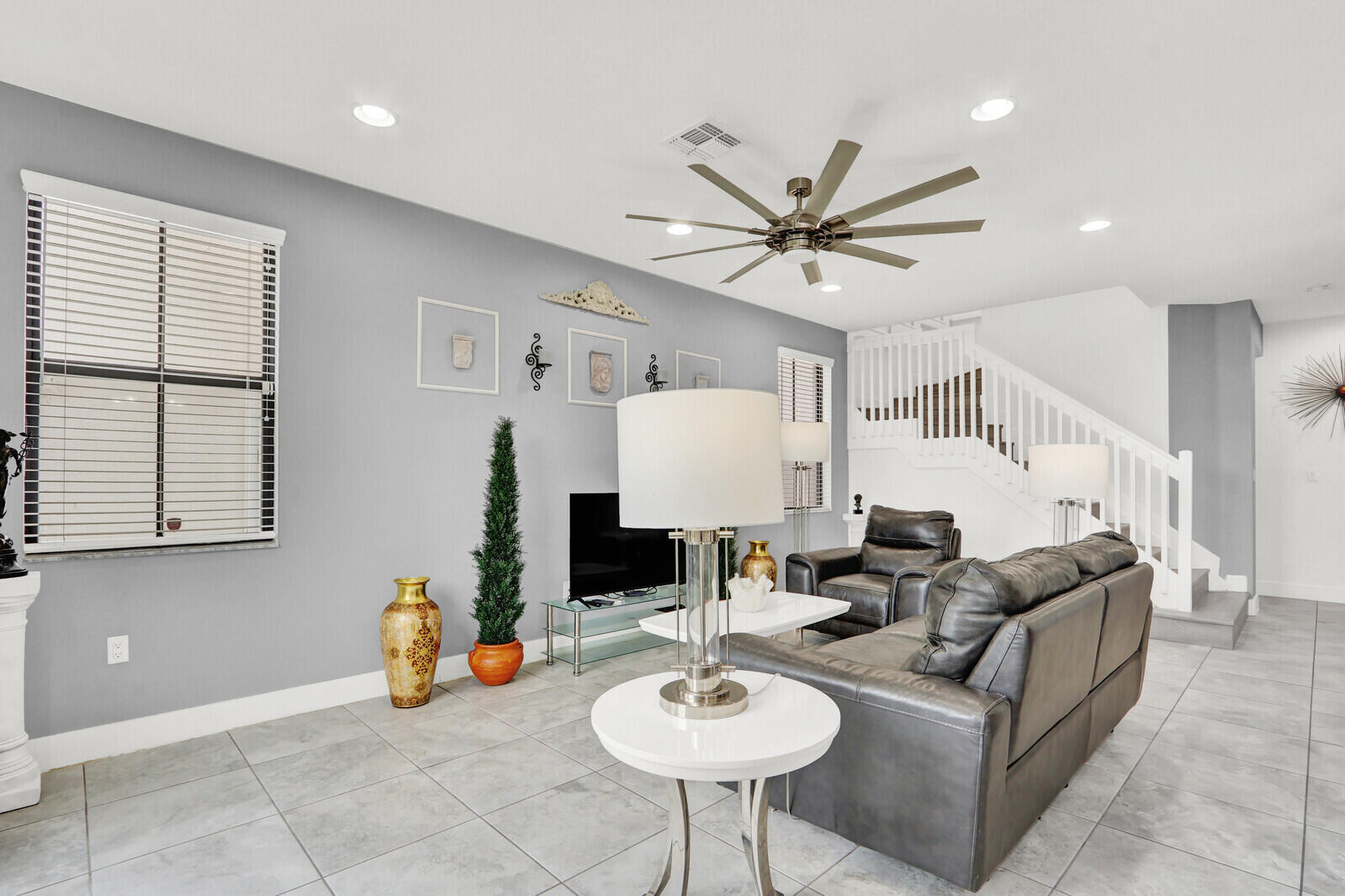 MEDITERRANEA - Residential