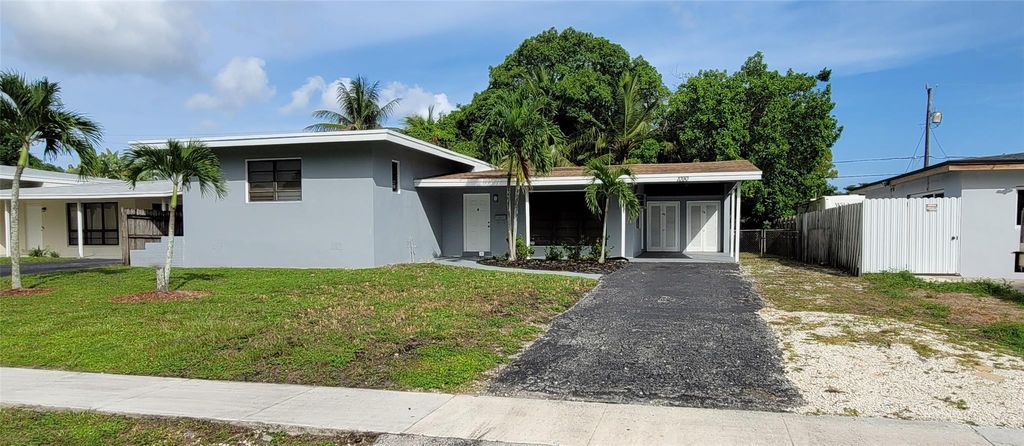 Photo of 1090 Alabama Avenue, Fort Lauderdale, FL 33312 (MLS # F10453798)