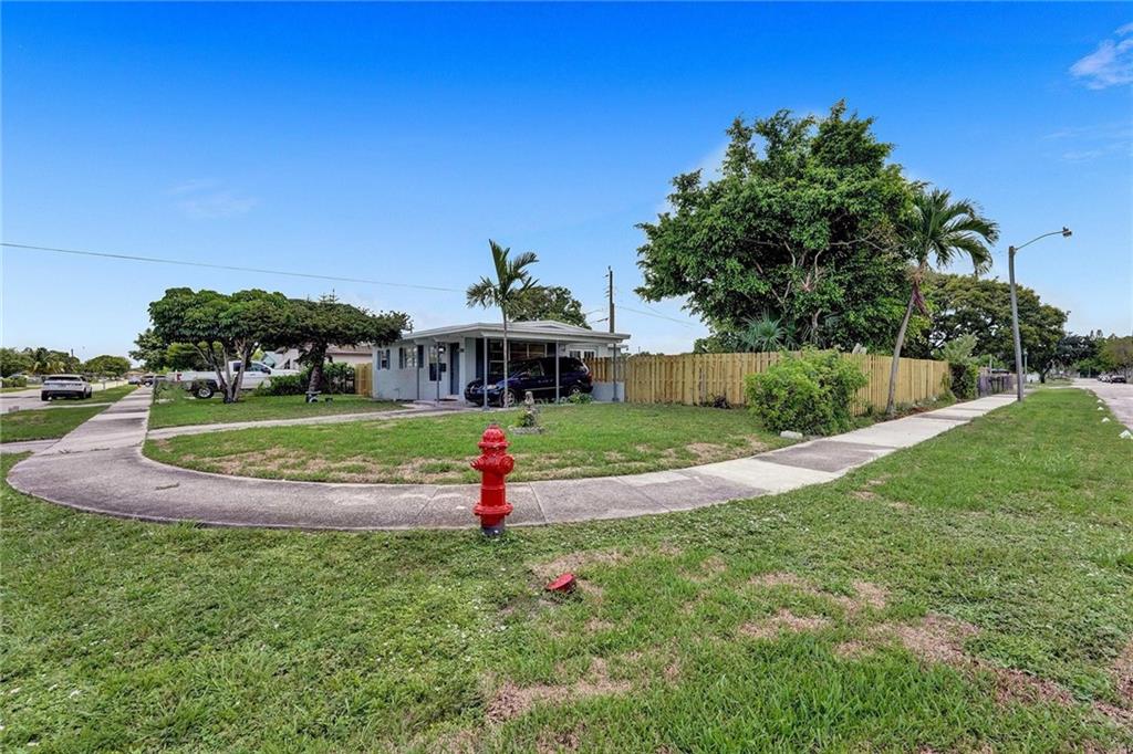 LAKE AIRE ESTATES - Residential