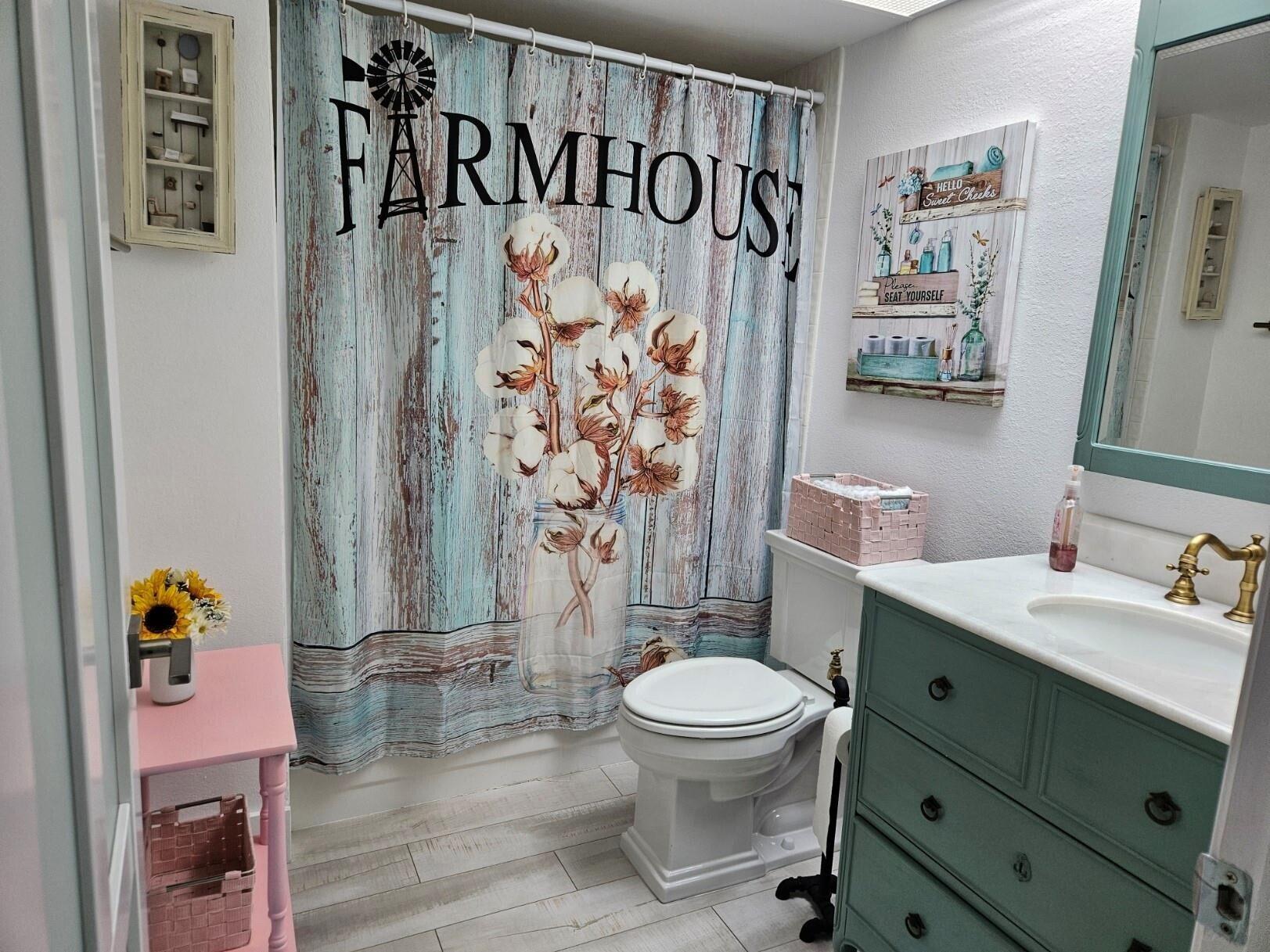 ANDROS VILLAGE E CONDO - Residential