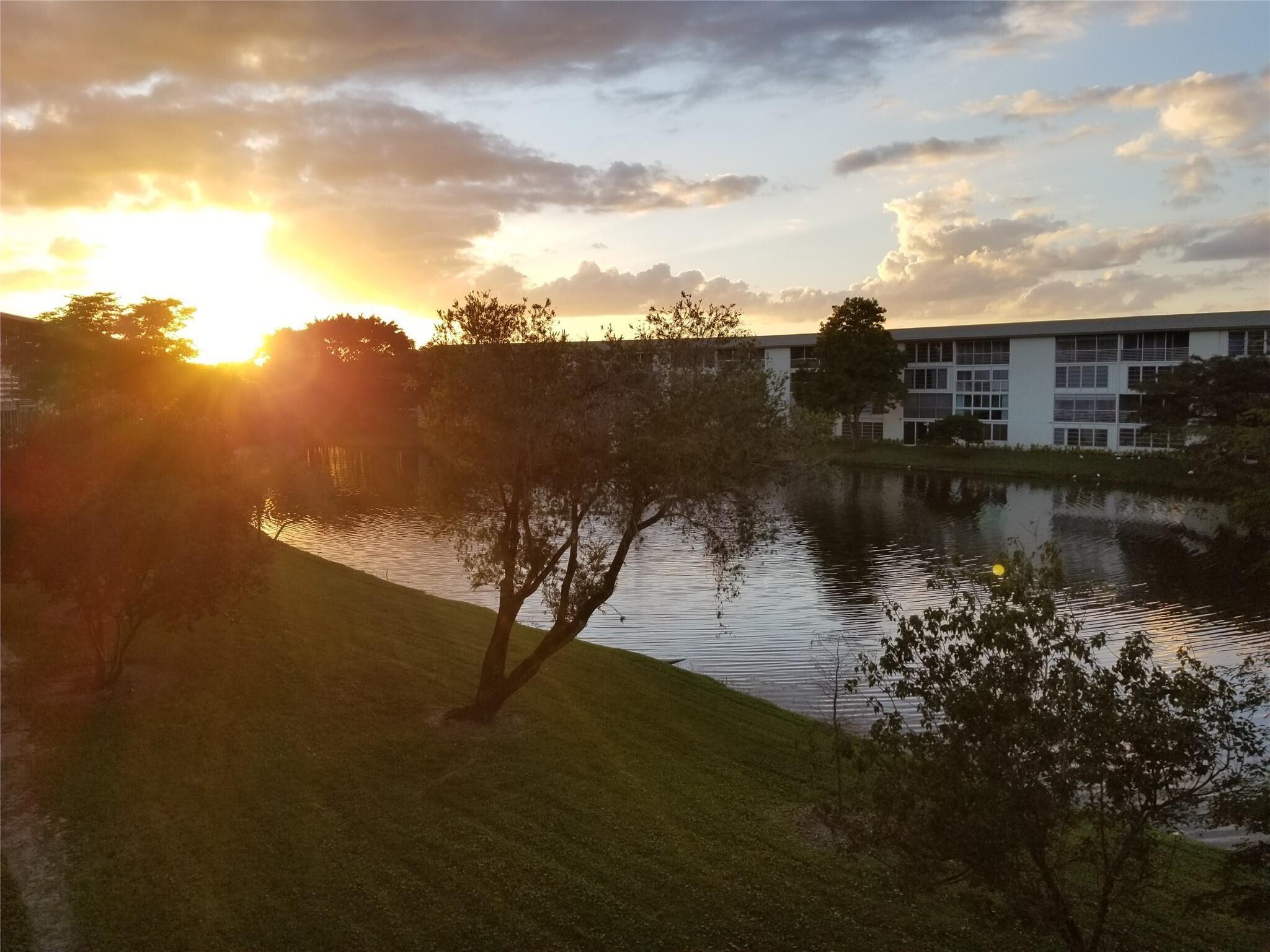 ANDROS VILLAGE E CONDO - Residential