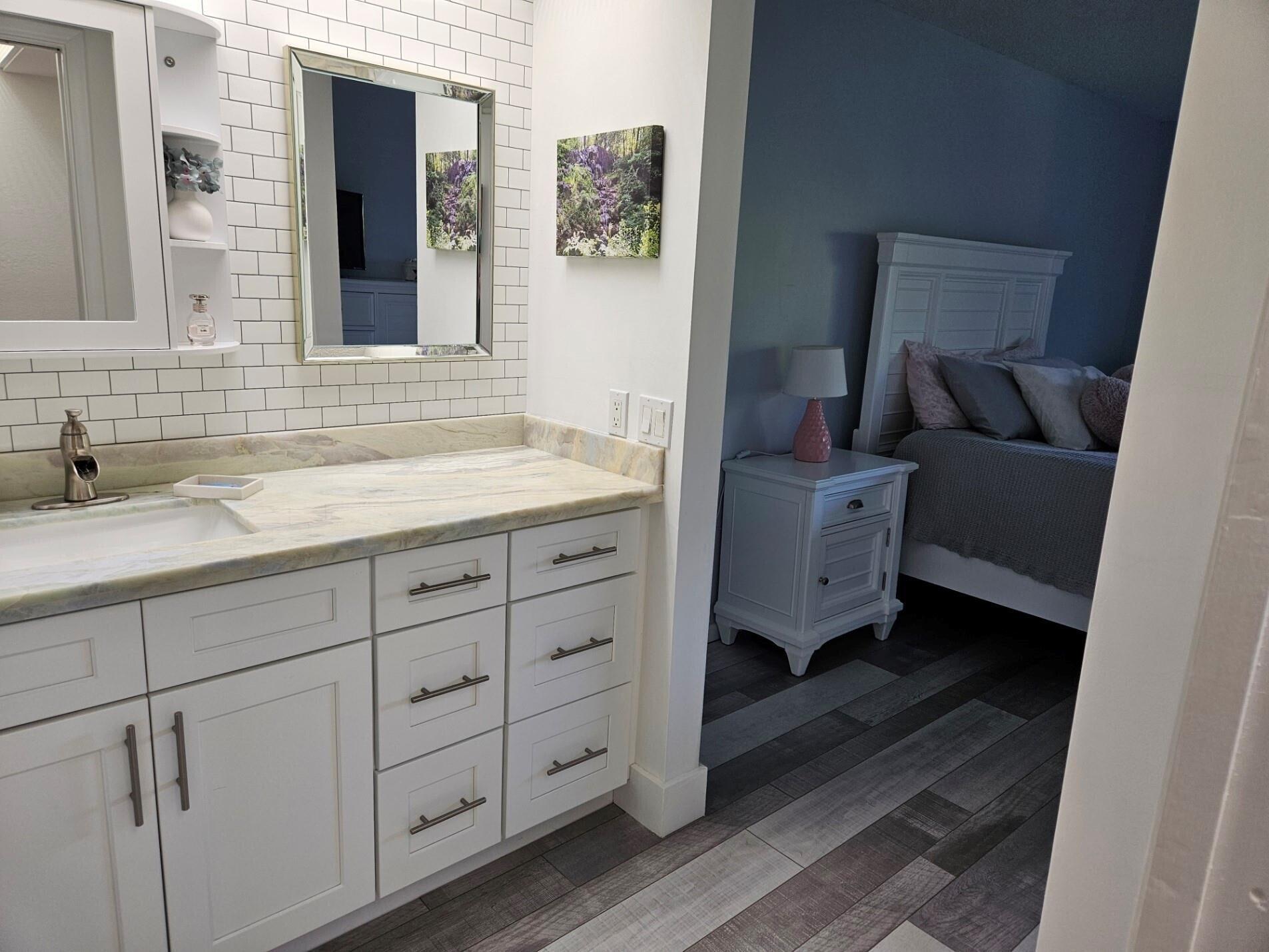 ANDROS VILLAGE E CONDO - Residential