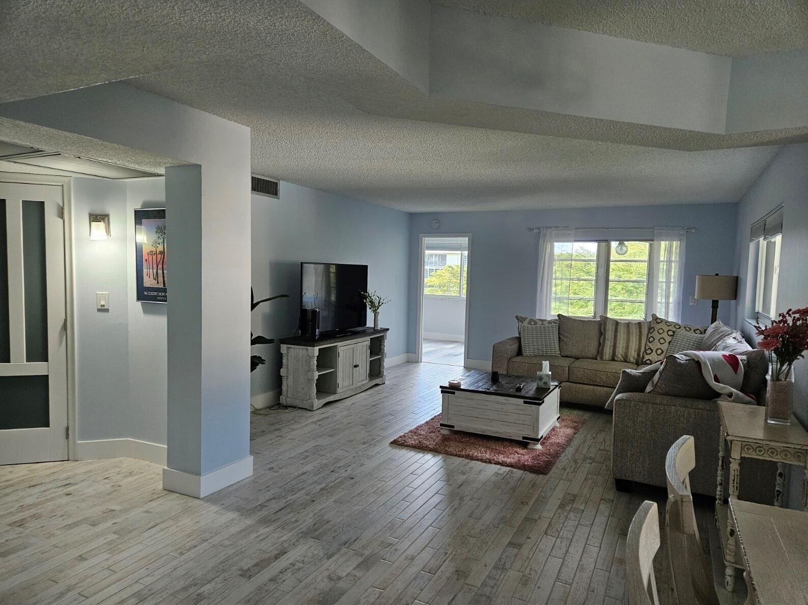 ANDROS VILLAGE E CONDO - Residential