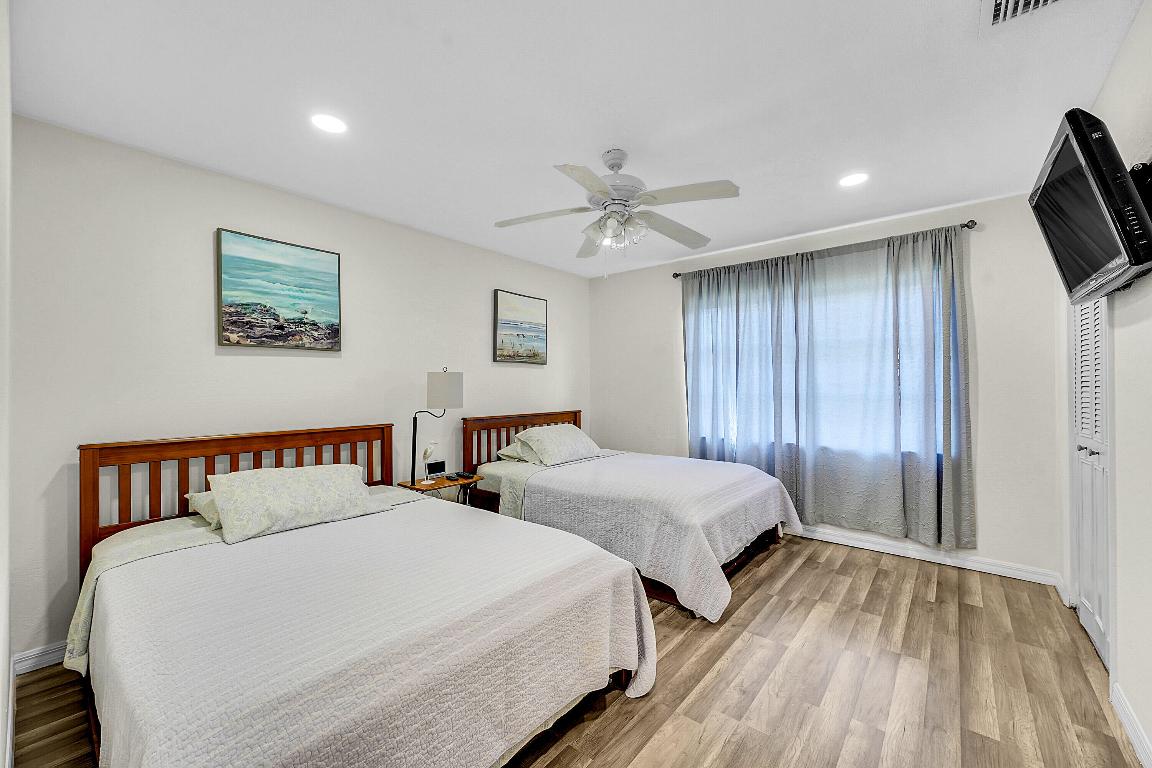 SUNRISE POINT VILLAS UNREC - Residential