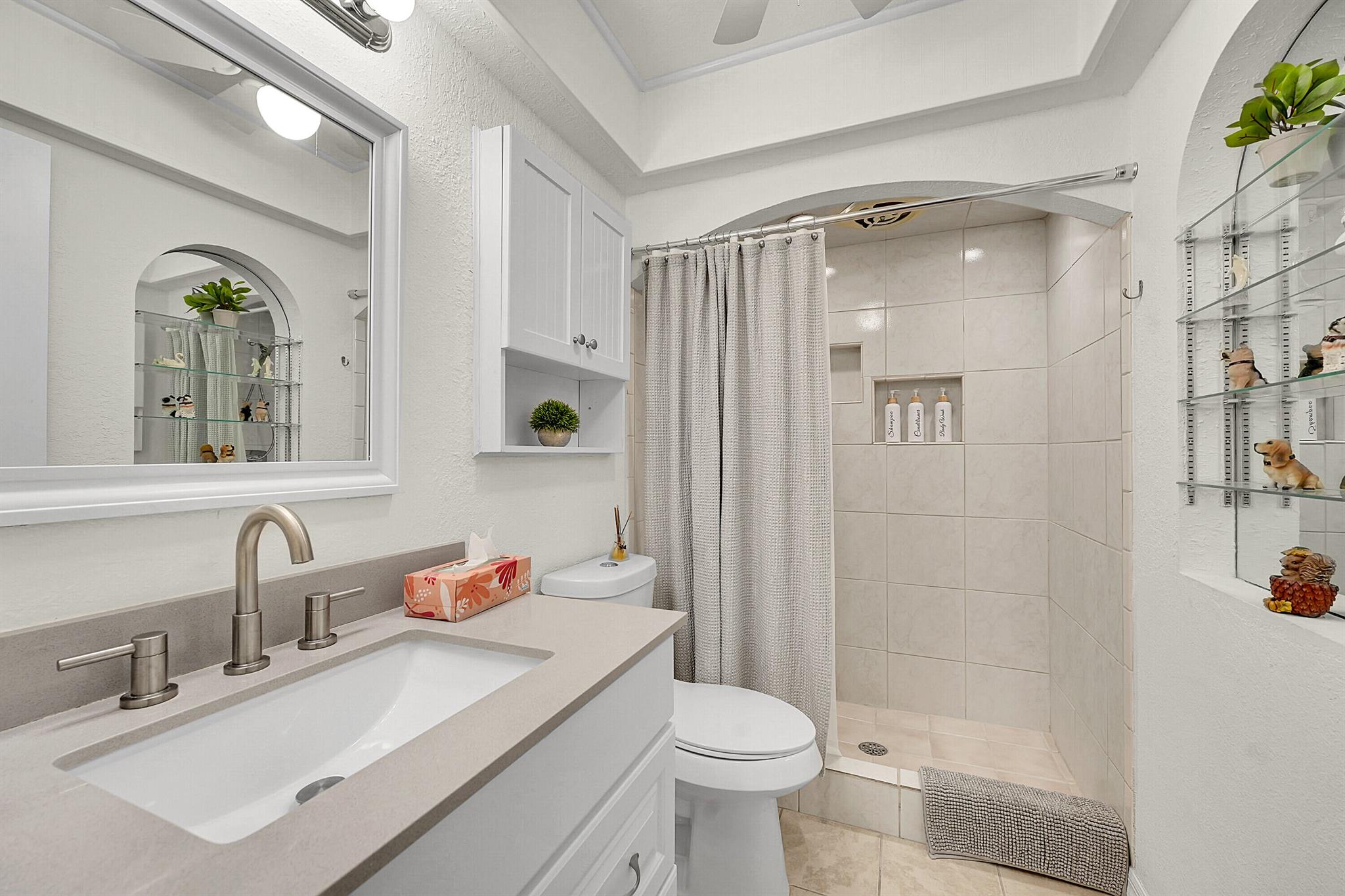 SUNRISE POINT VILLAS UNRE - Residential