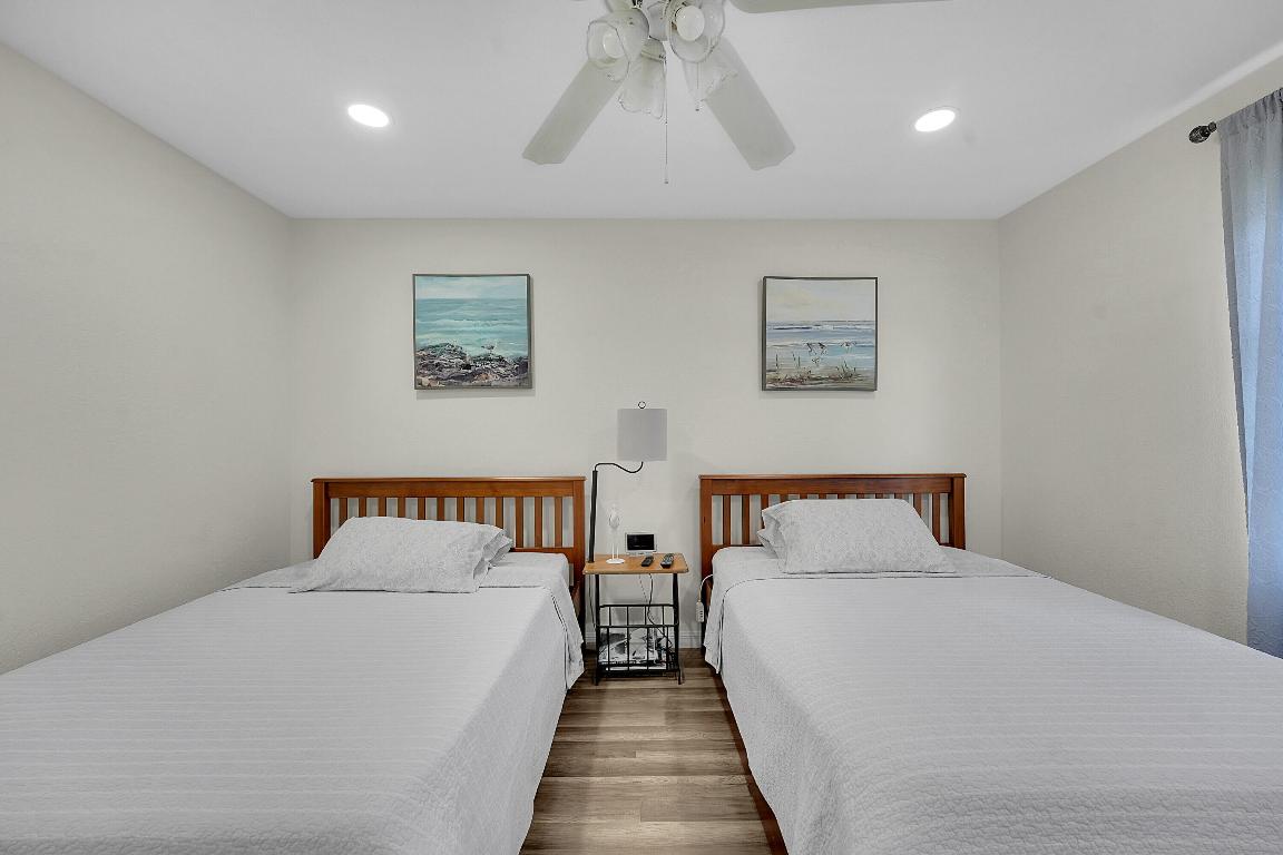 SUNRISE POINT VILLAS UNREC - Residential