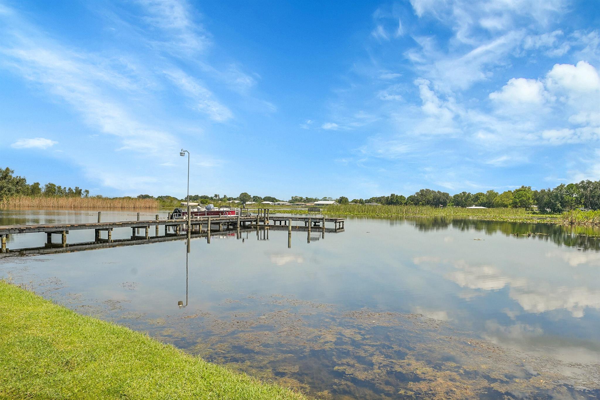 SUNRISE POINT VILLAS UNRE - Residential