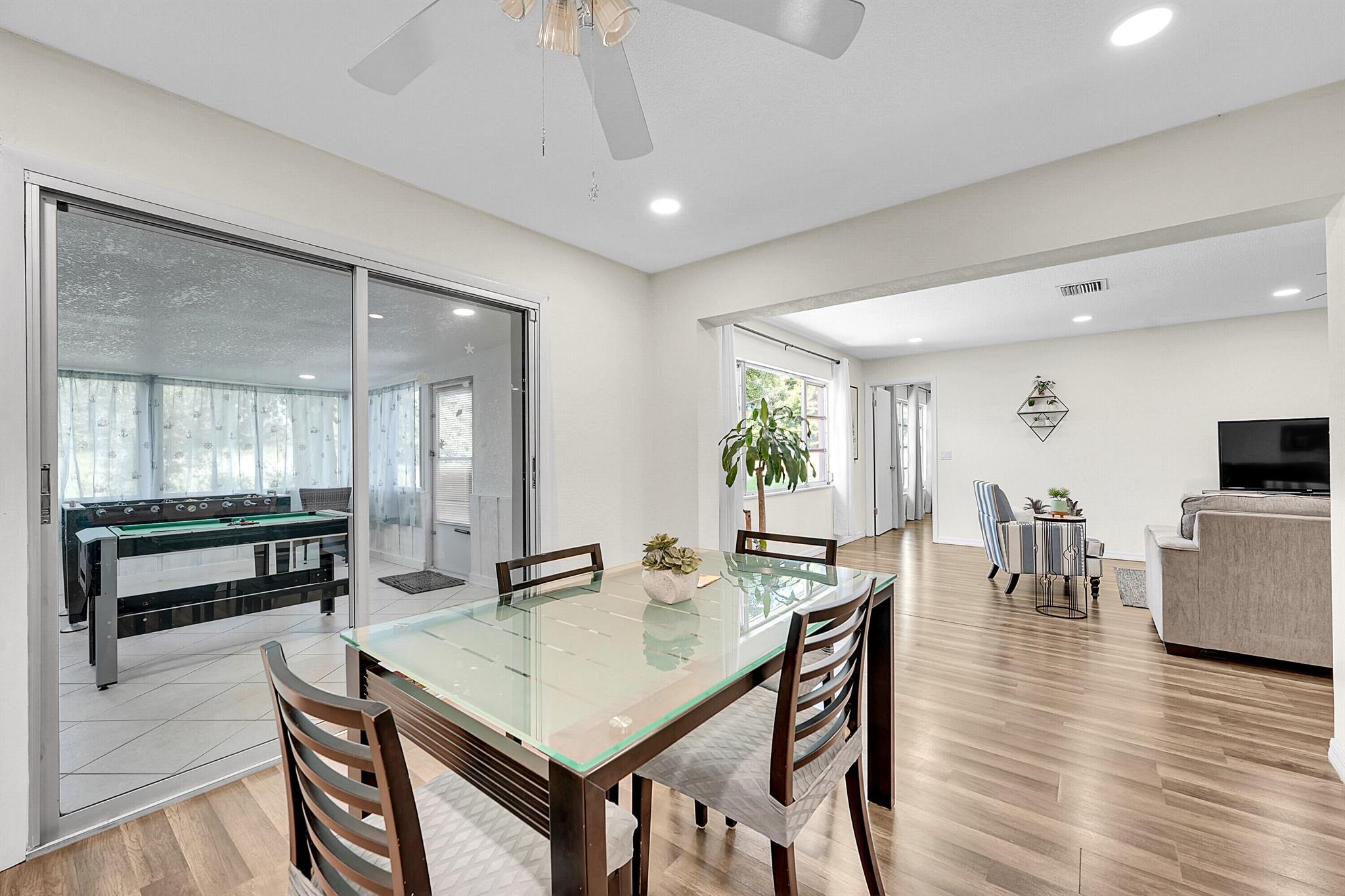 SUNRISE POINT VILLAS UNRE - Residential