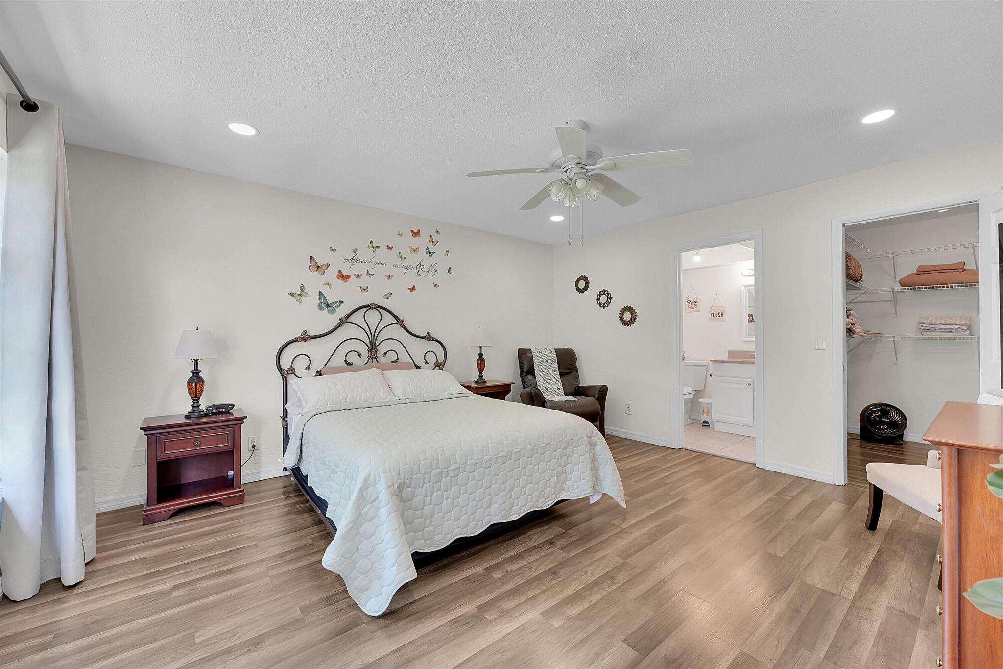 SUNRISE POINT VILLAS UNRE - Residential