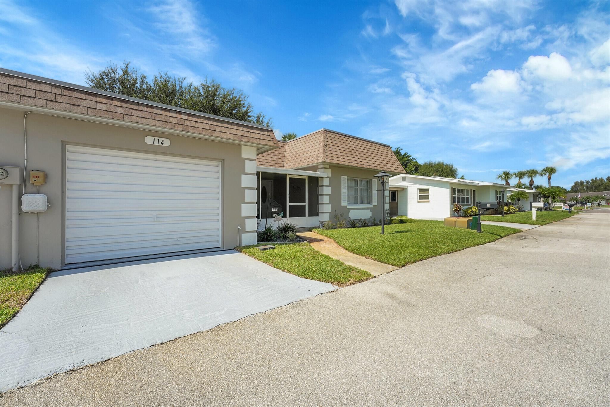 SUNRISE POINT VILLAS UNRE - Residential