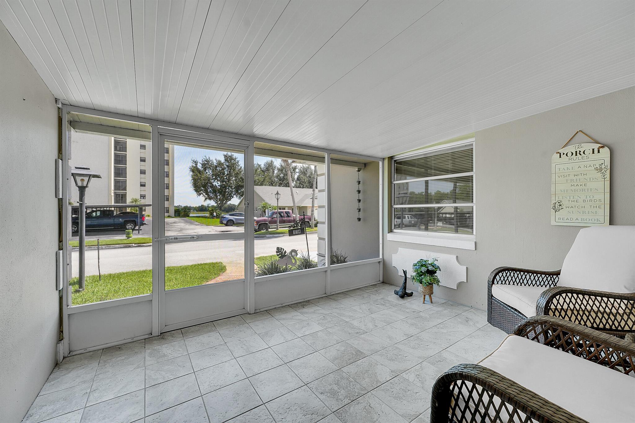 SUNRISE POINT VILLAS UNRE - Residential