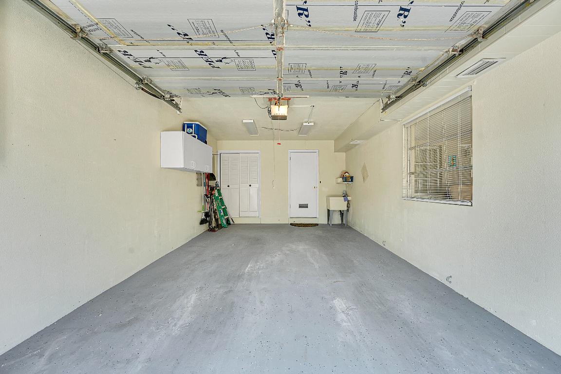 SUNRISE POINT VILLAS UNREC - Residential