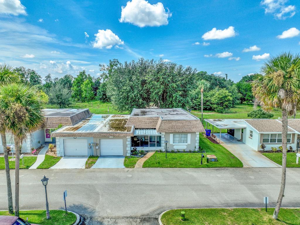 SUNRISE POINT VILLAS UNREC - Residential