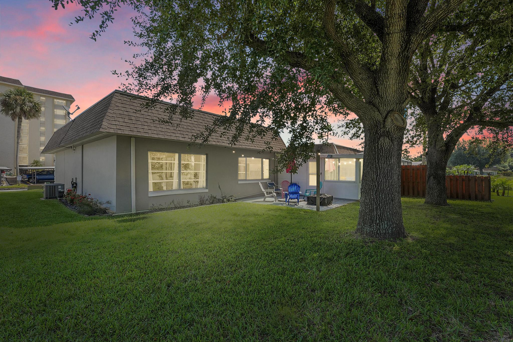 SUNRISE POINT VILLAS UNRE - Residential