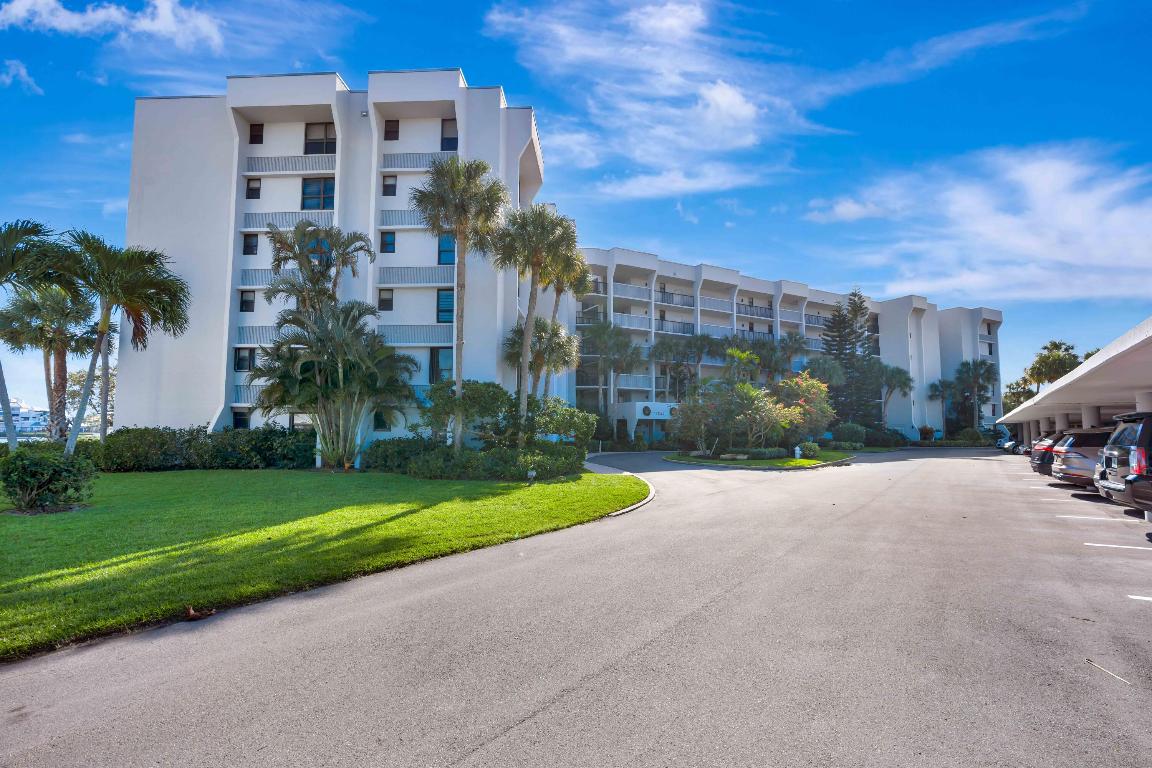 JUPITER COVE CONDO - Residential