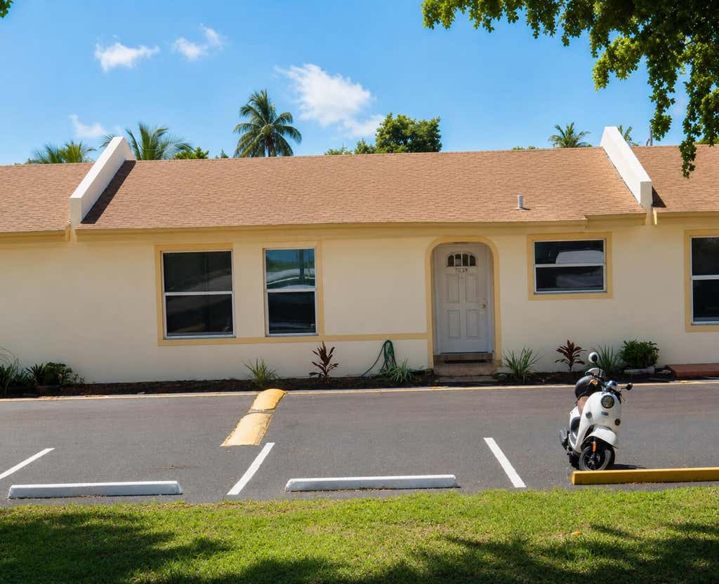 Photo of 7824 PEMBROKE Road, Miramar, FL 33023 (MLS # B26053044)