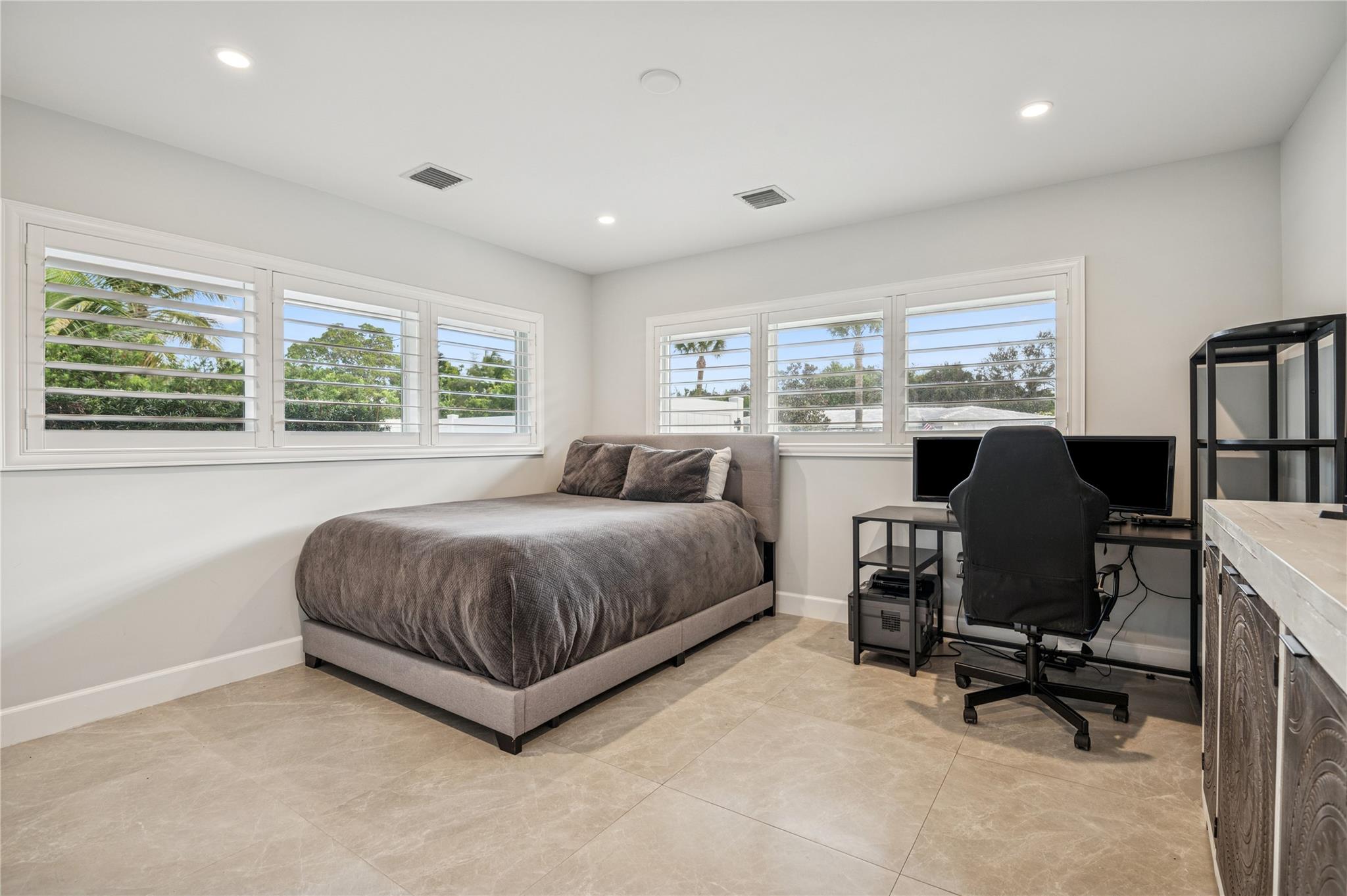 CORAL RIDGE GALT ADD NO 1 - Residential Lease