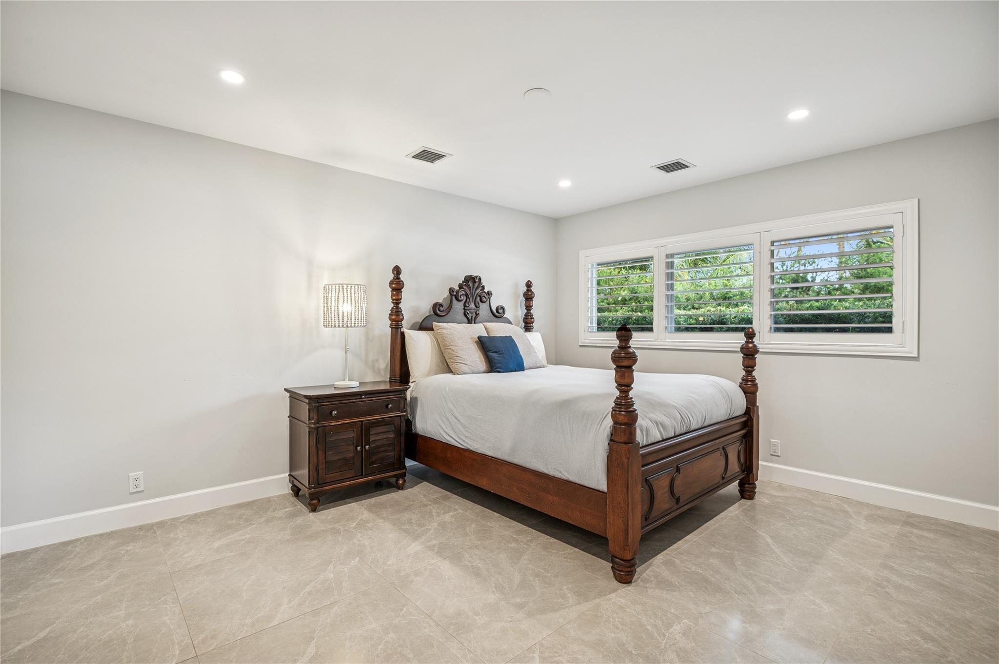 CORAL RIDGE GALT ADD NO 1 - Residential Lease