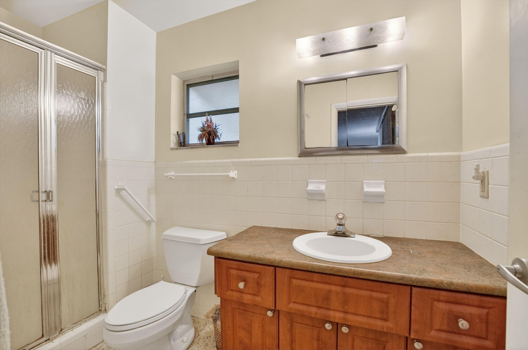 LAKE FLORESTA - Residential