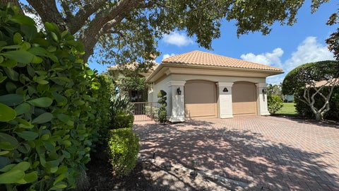 Property photo of 102 Se Rio Palermo, Port St Lucie, FL 34984