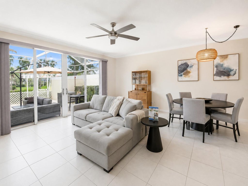 Photo of 154 SANTA BARBARA Way, Palm Beach Gardens, FL 33410 (MLS # B26065176)